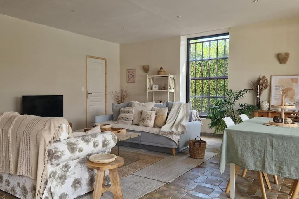 Ferienwohnung Le Champ Du Roy Chasse-sur-Rhône Exterior foto
